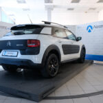 CITROEN-C4-CACTUS-2016-11-latsis.gr