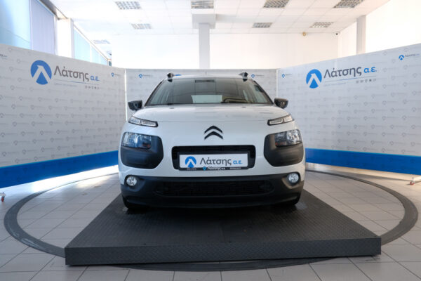 CITROEN-C4-CACTUS-2016-16-latsis.gr