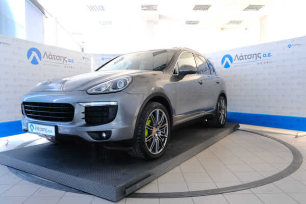 PORSCHE-CAYENNE-2015-ΓΚΡΙ–6-latsis.gr